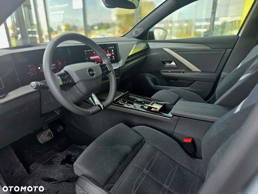 Opel Astra - 16