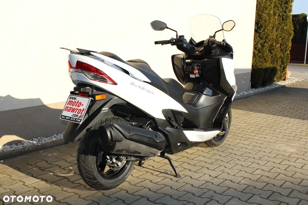 Suzuki Burgman - 9