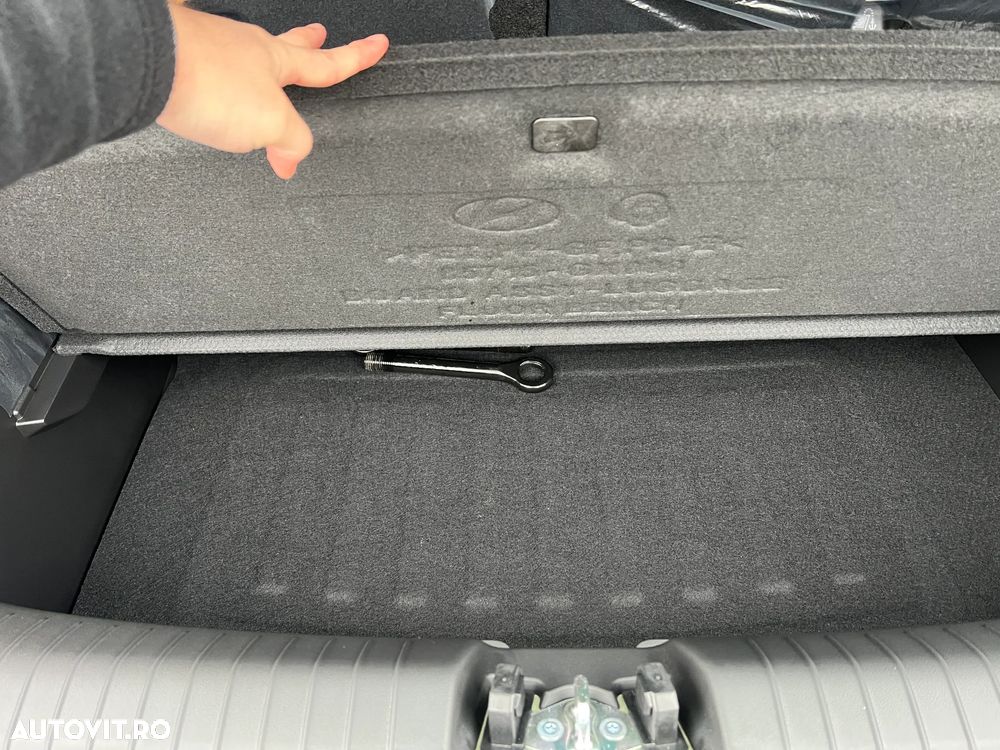 Hyundai Inster 49 kWh 115 CP Premium - 38