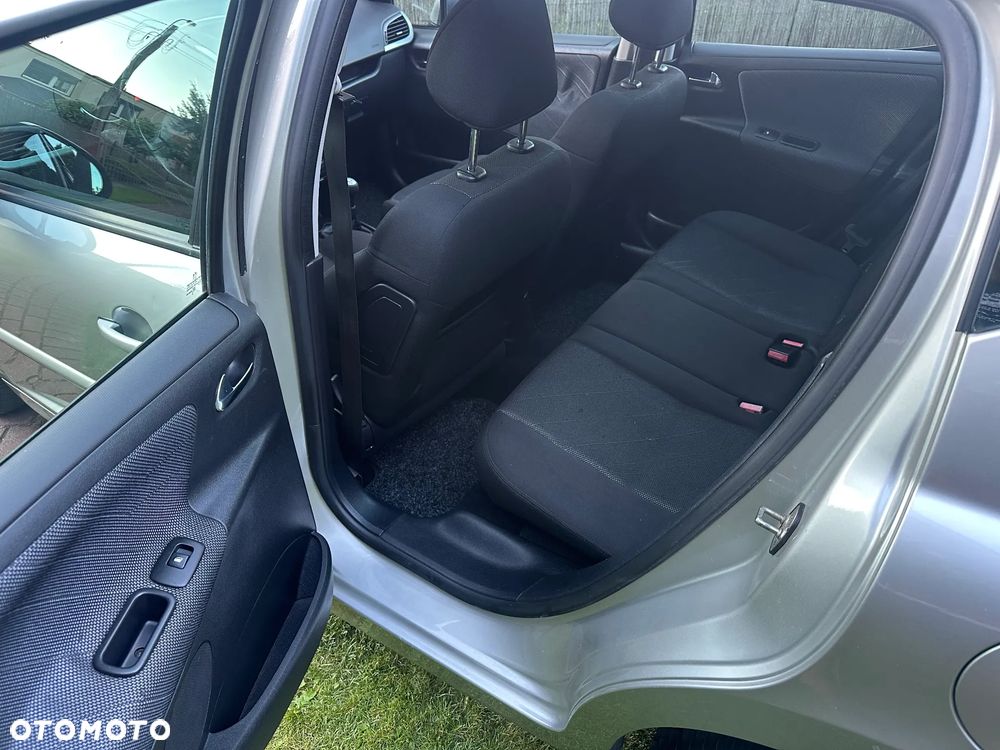Peugeot 207 1.6 VTi Premium - 17