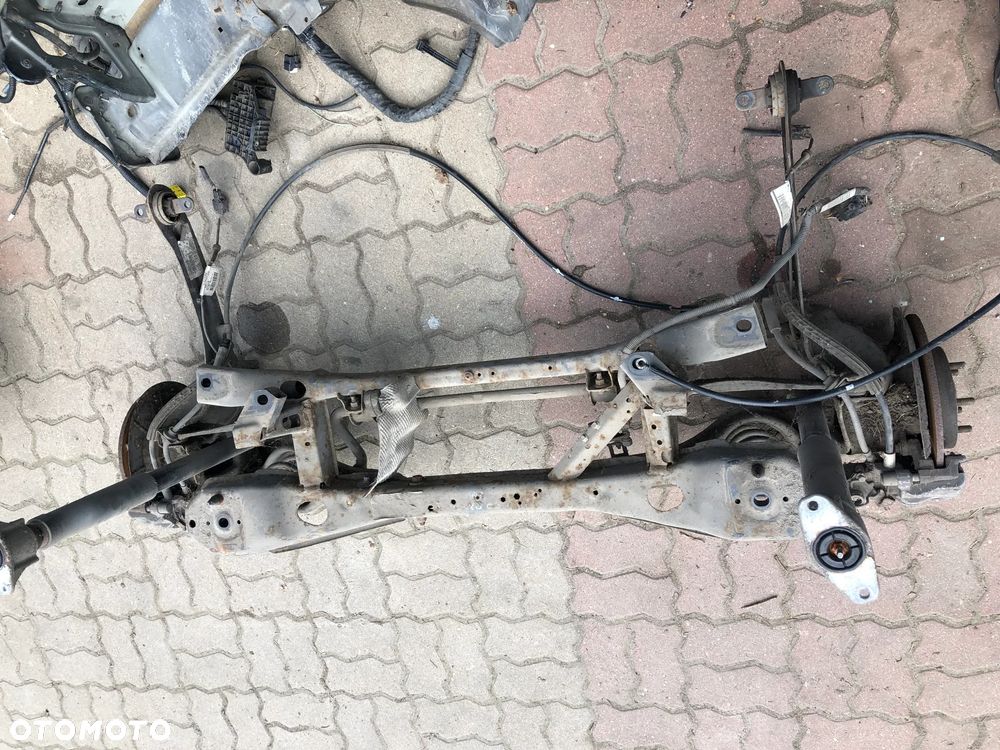 volvo c30 lift cwiartka blotnik tyl inne roleta belka tyl - 2