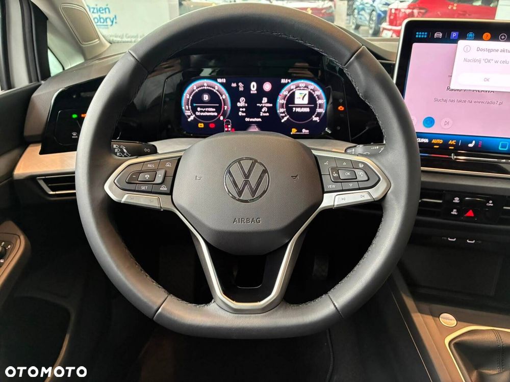 Volkswagen Golf - 11