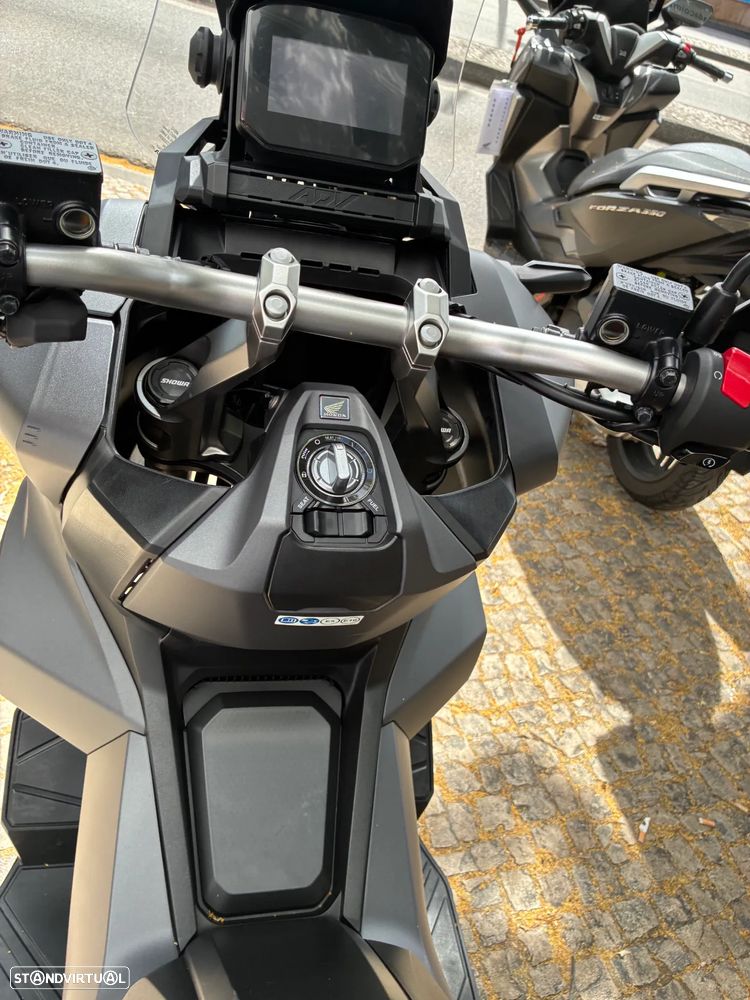 Honda ADV 350 - 12