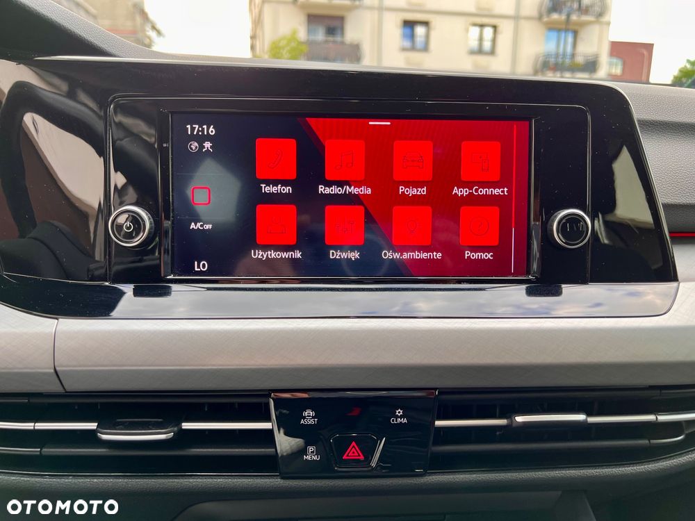 Volkswagen Golf 1.5 eTSI EVO Life DSG - 16