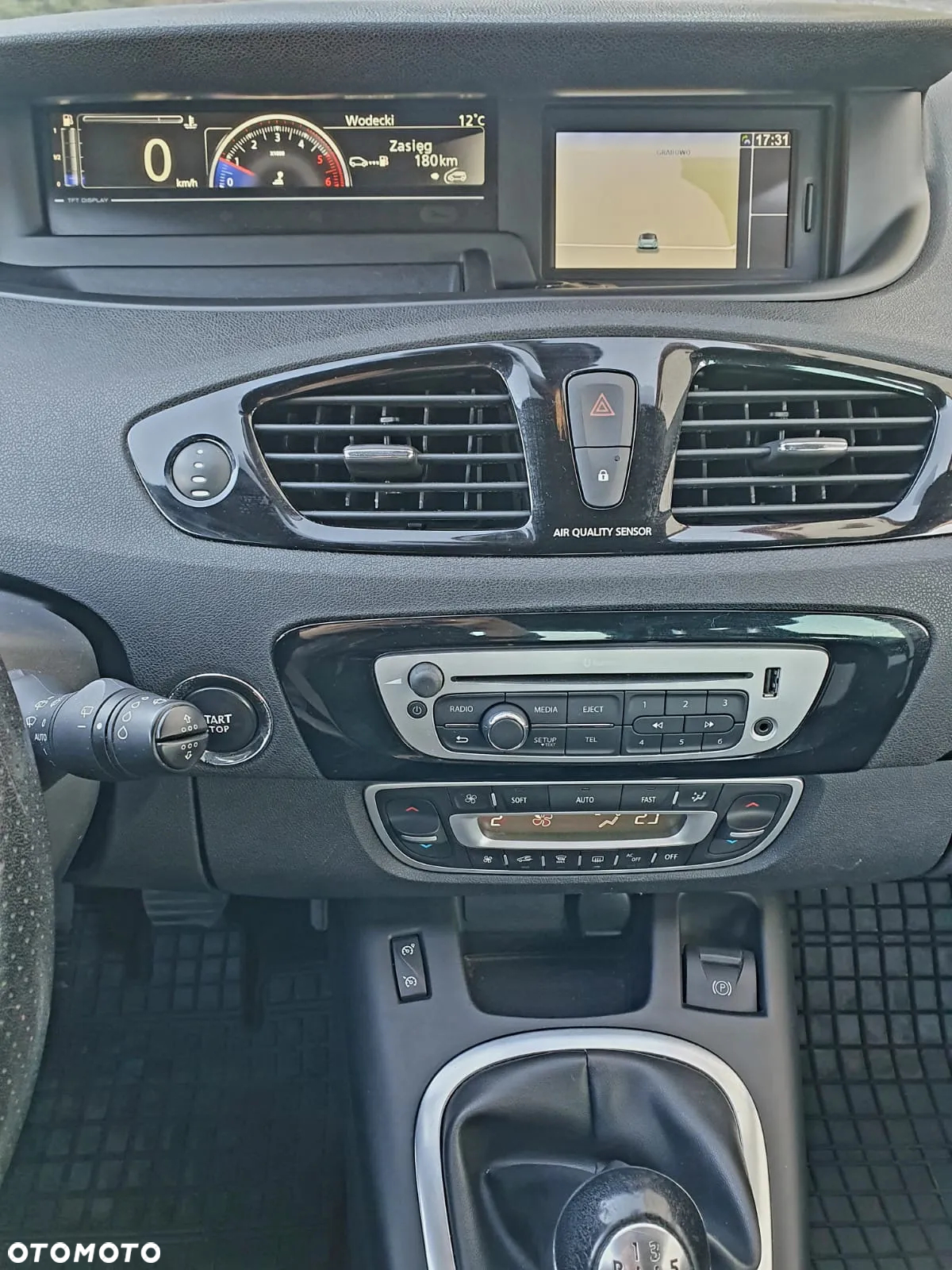 Renault Scenic 1.6 dCi Energy Bose - 10