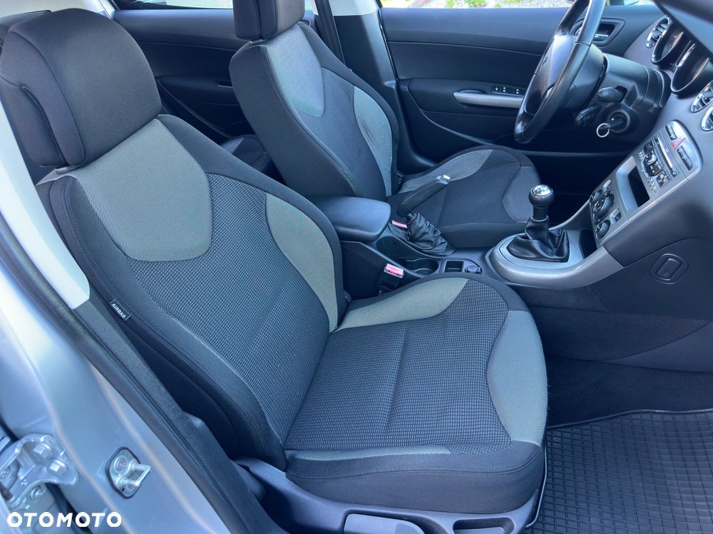 Peugeot 308 120 VTi Style - 20