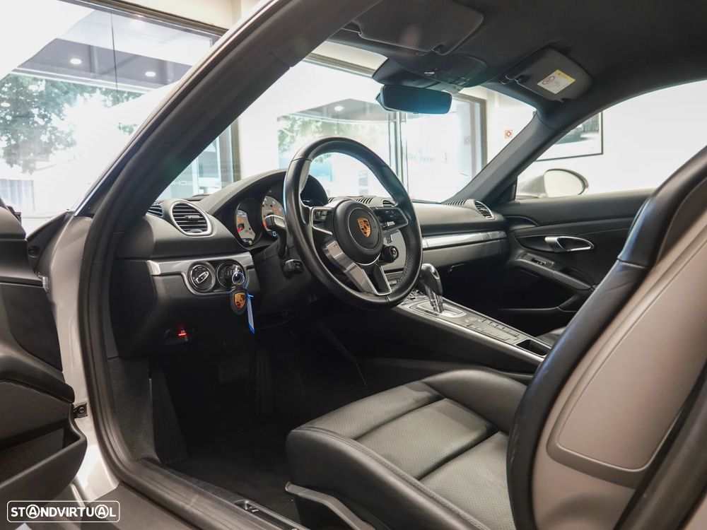Porsche 718 - 12