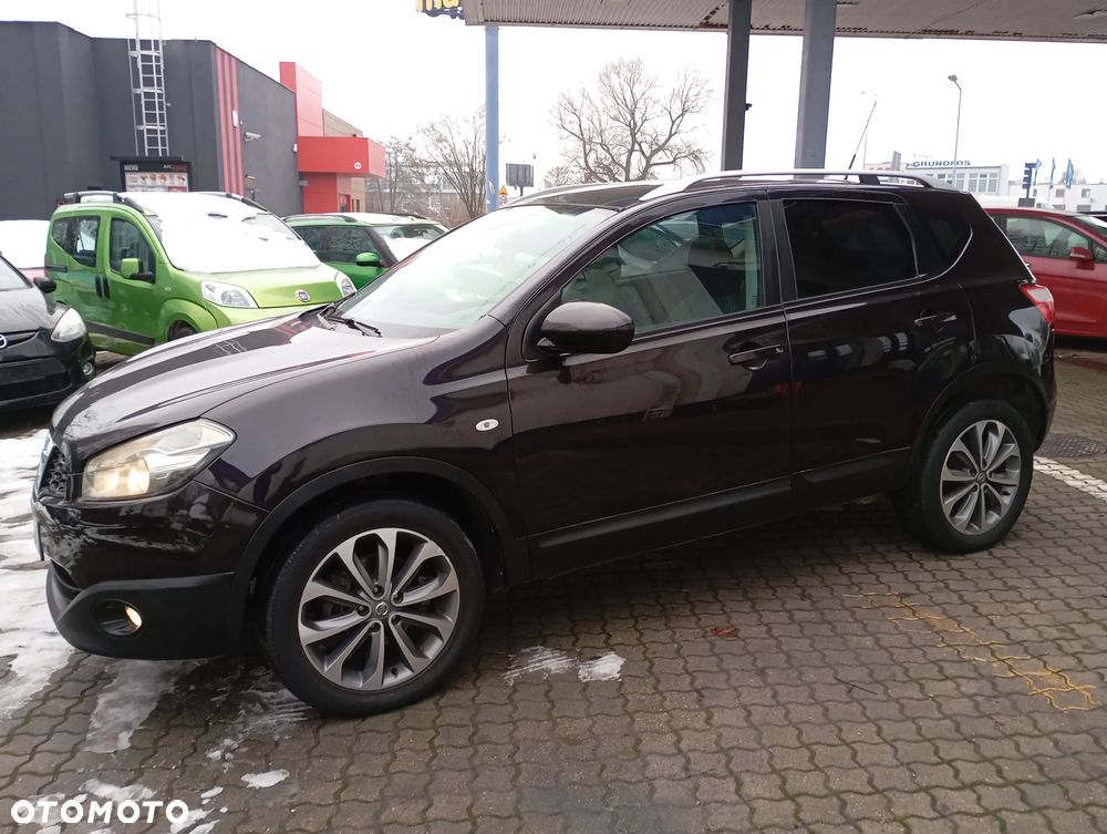 Nissan Qashqai 2.0 dCi Tekna - 4
