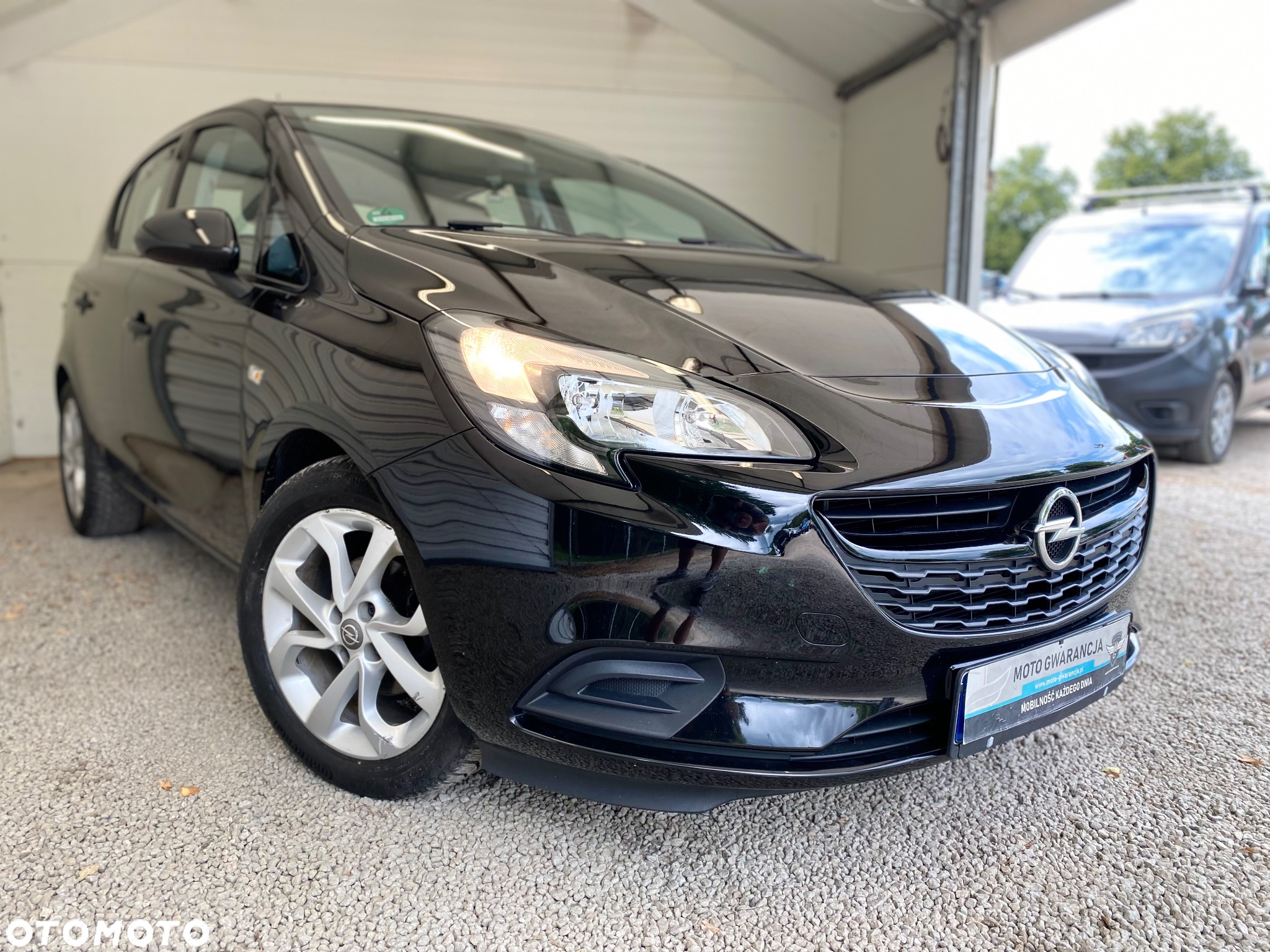 Opel Corsa 1.2 Essentia - 30