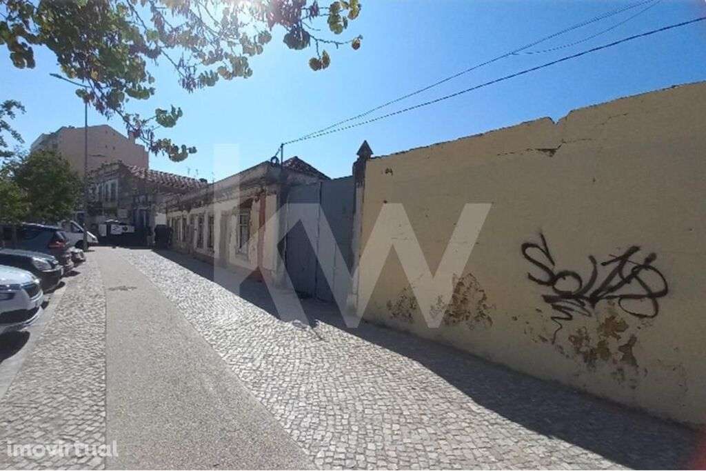 Terreno com 2.242m2 no centro de Setúbal na Av. dos Combatentes da Gra - Grande imagem: 2/19