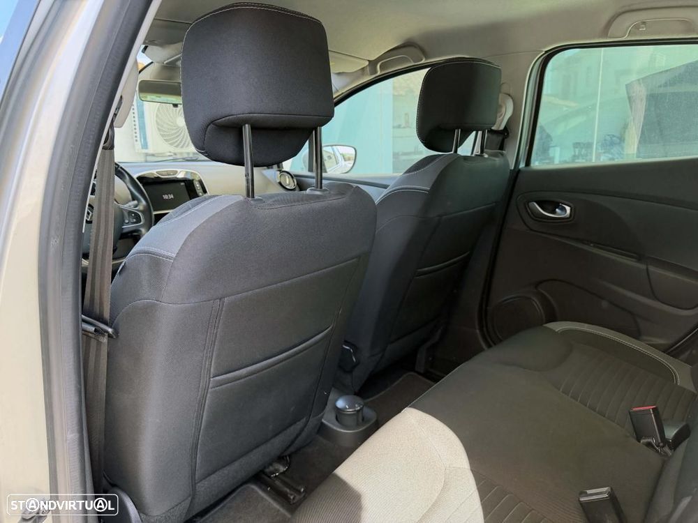 Renault Clio 1.5 dCi Dynamique S EDC - 14