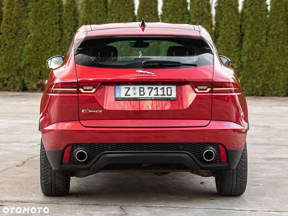 Jaguar E-Pace - 11