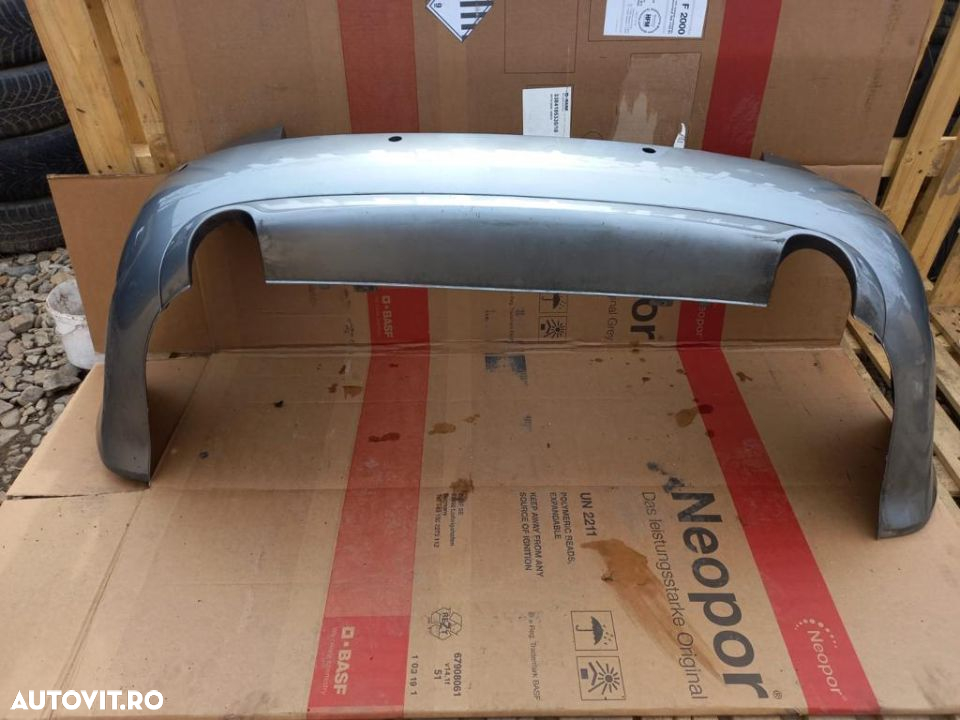 Bara spate audi a4 b7 break model cu senzori de parcare - 2