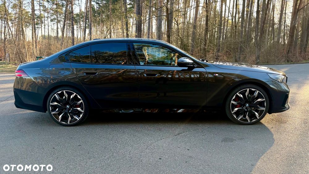 BMW Seria 5 540d xDrive mHEV M Sport - 8