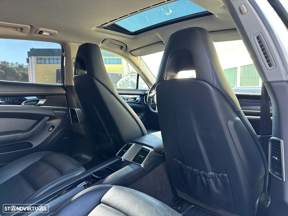 Porsche Panamera Diesel Platinum Edition - 24