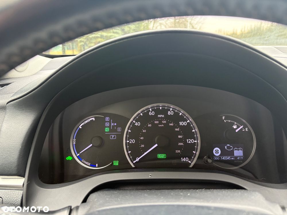 Lexus CT 200h F Sport - 5