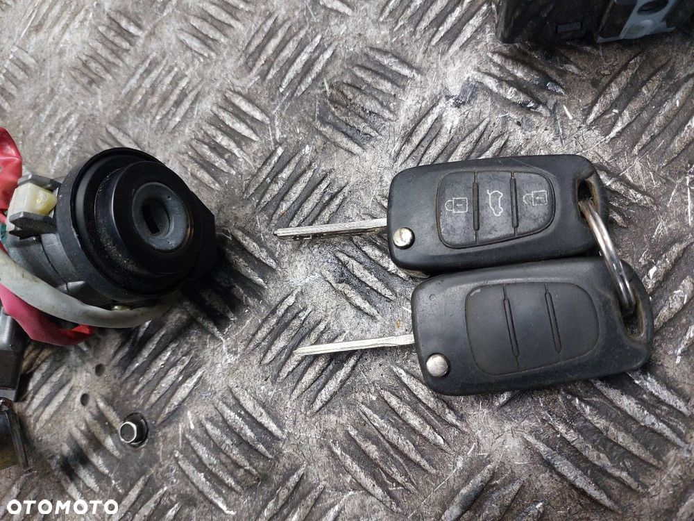 ZESTAW STARTOWY SPORTAGE III 1.7 CRDI 39120-2A051 91950-3W010 94003-3U175 - 5