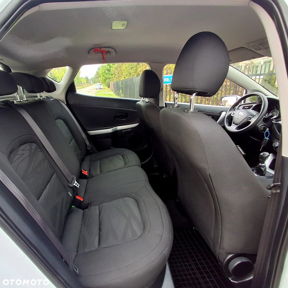 Kia Ceed 1.4 CVVT Dream Team Edition - 14