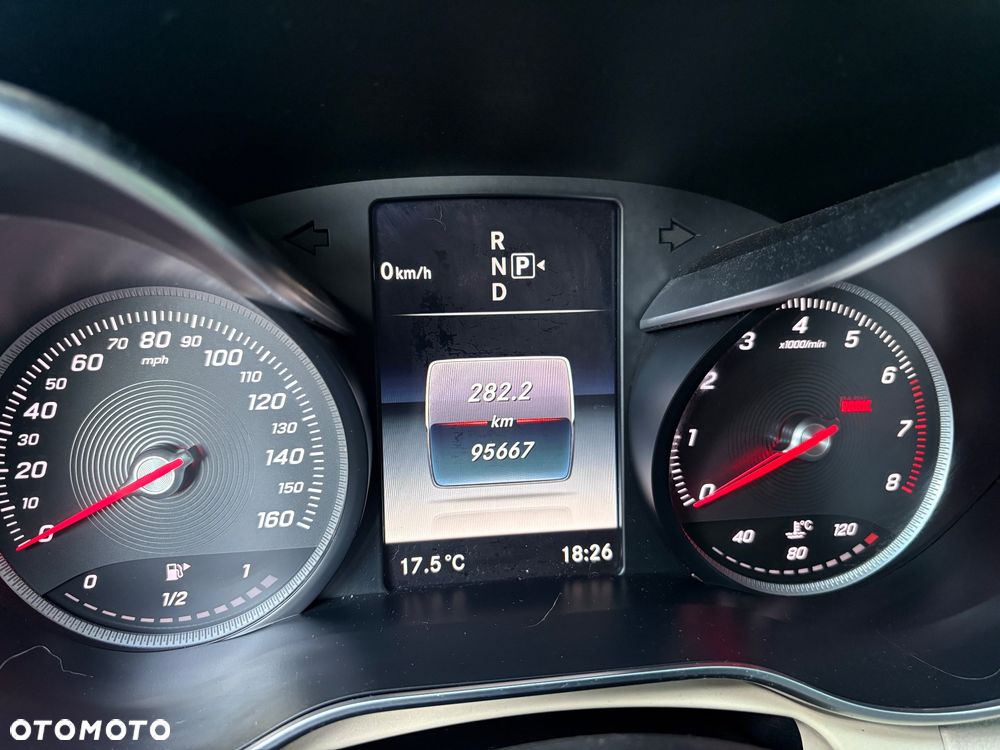 Mercedes-Benz Klasa C 300 7G-TRONIC - 21
