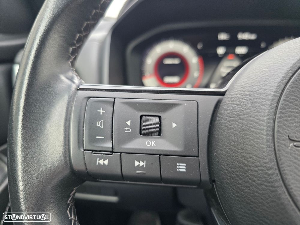 Nissan Qashqai 1.3 DIG-T N-Connecta - 11