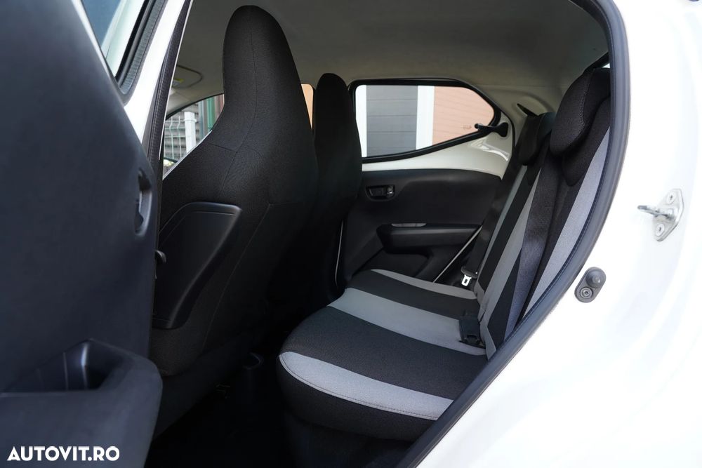 Toyota Aygo 1.0 MultiMode X - clusiv - 11