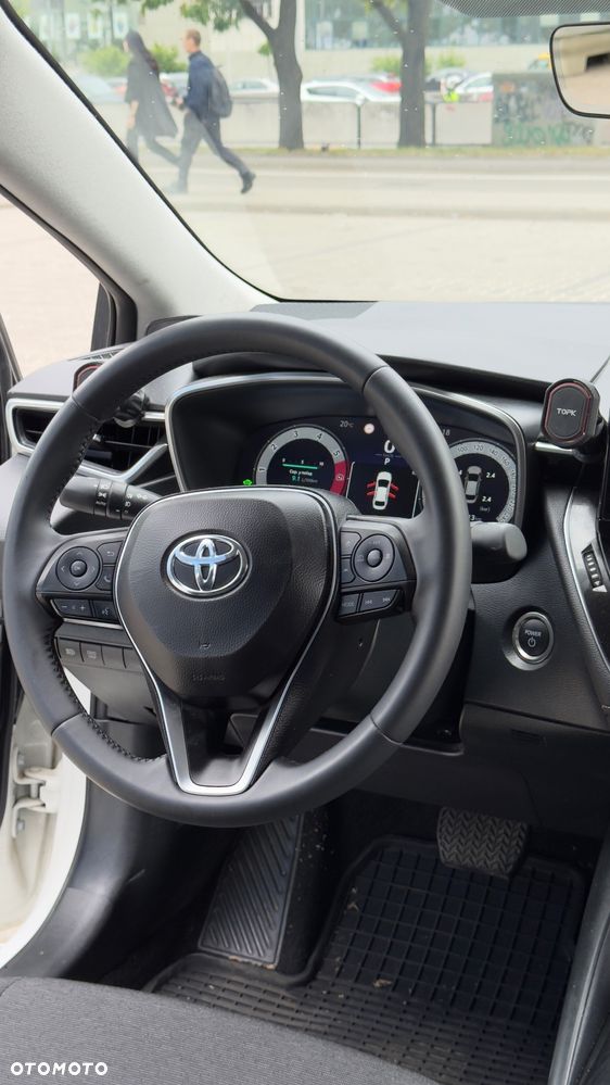 Toyota Corolla 1.8 Hybrid Comfort - 23