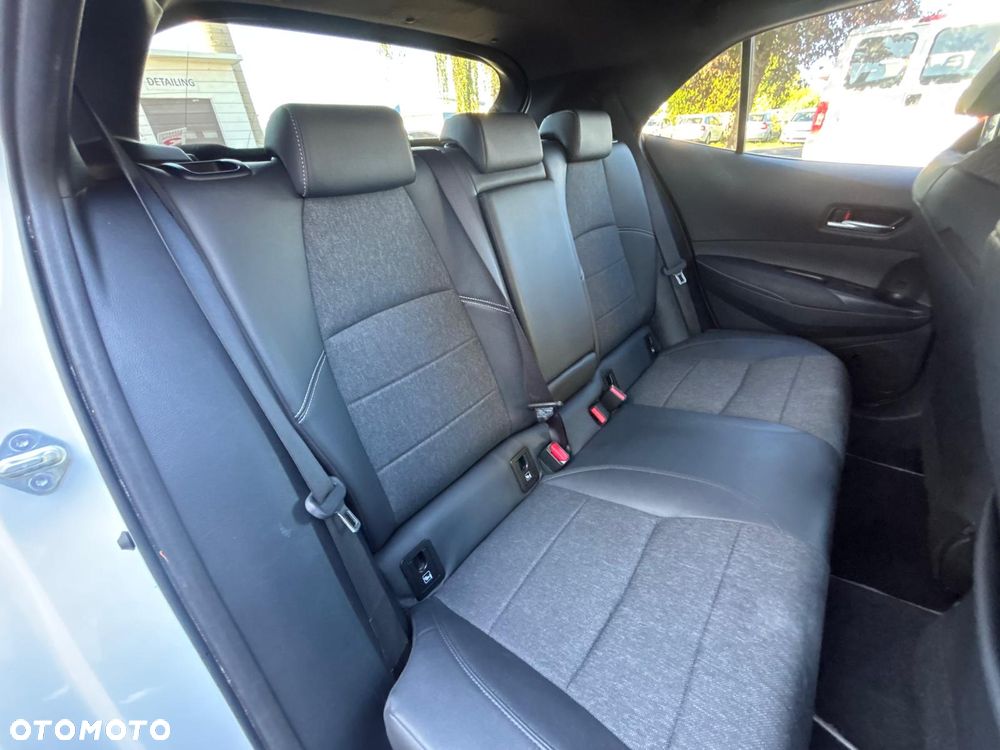 Toyota Corolla - 19