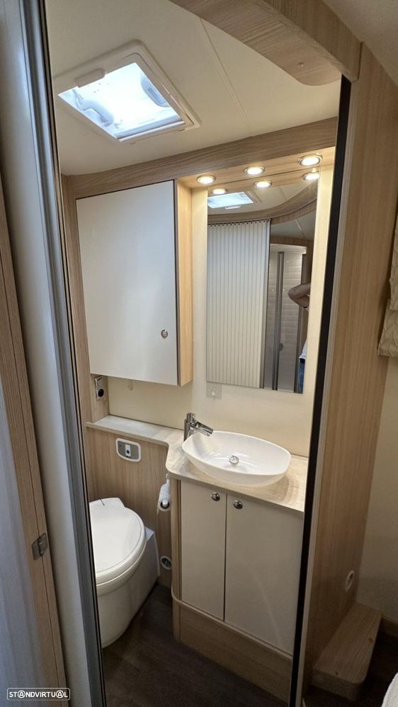 Burstner Ixeo IT 734 30 Anos c.central e basculante - 17