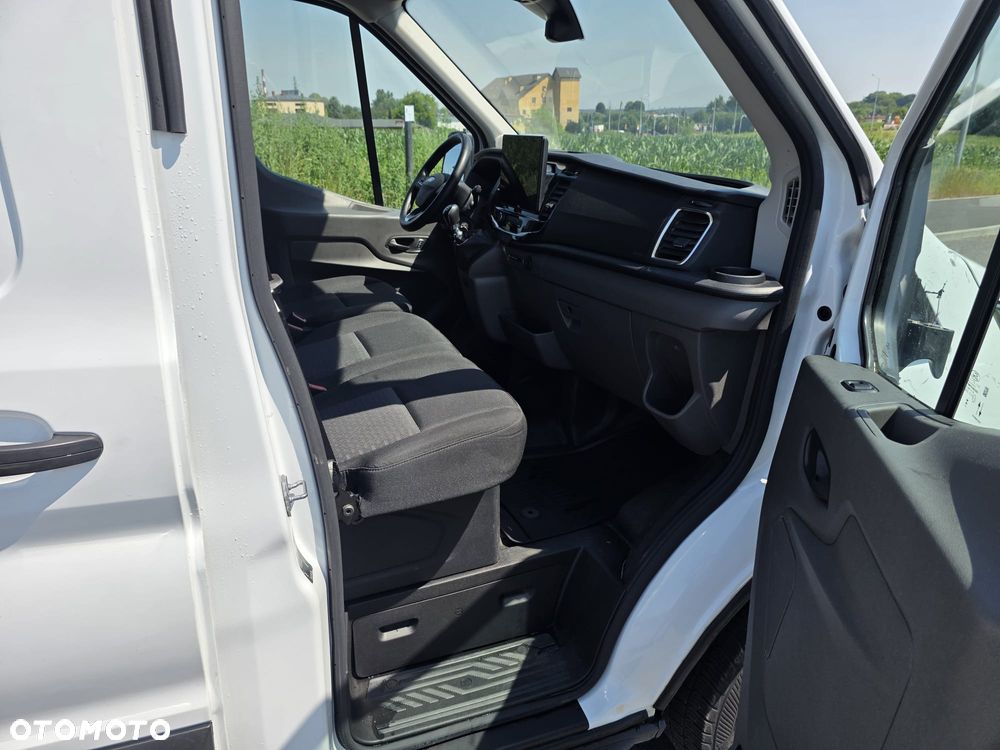 Ford Transit - 12