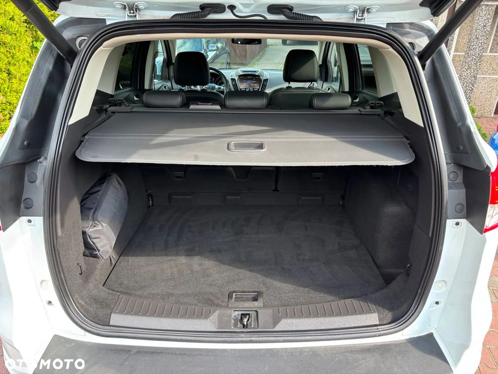 Ford Kuga 2.0 TDCi 4x4 ST-Line - 17