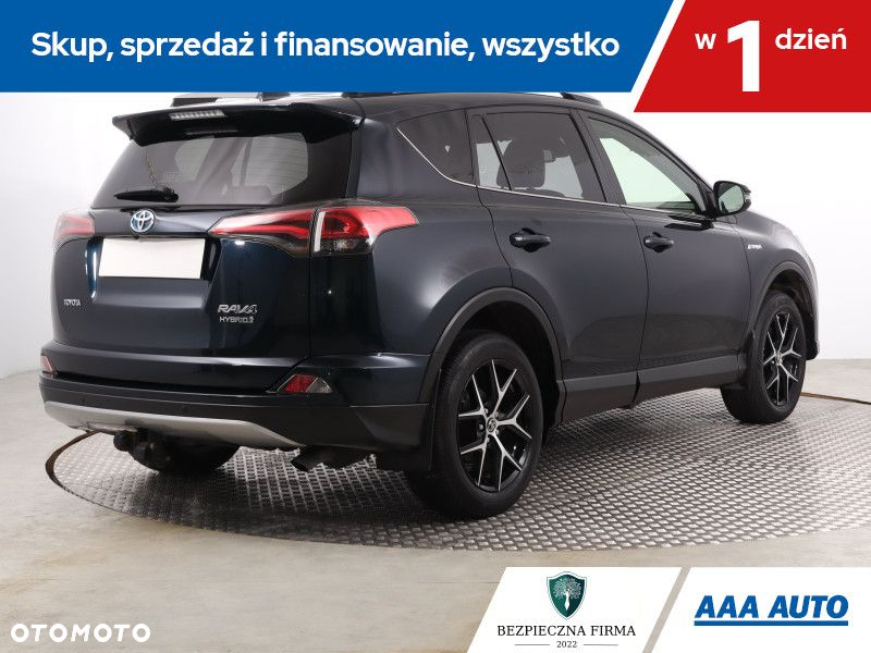 Toyota RAV4 - 6