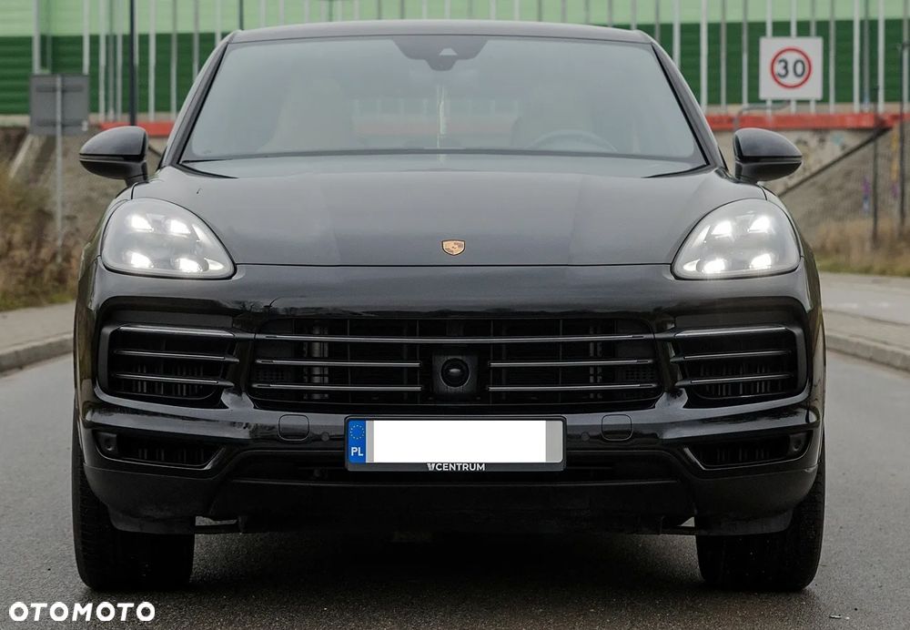 Porsche Cayenne Platinum Edition - 16