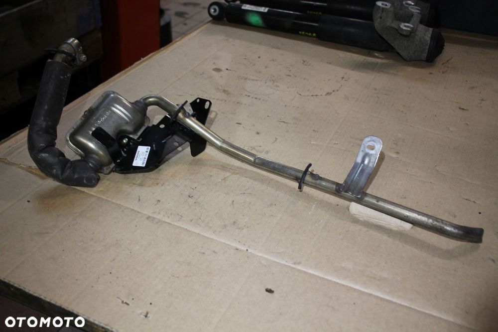 VOLVO V70 S80 XC70 XC60 WYDECH RURKA TŁUMIK WEBASTO 31436472 - 1