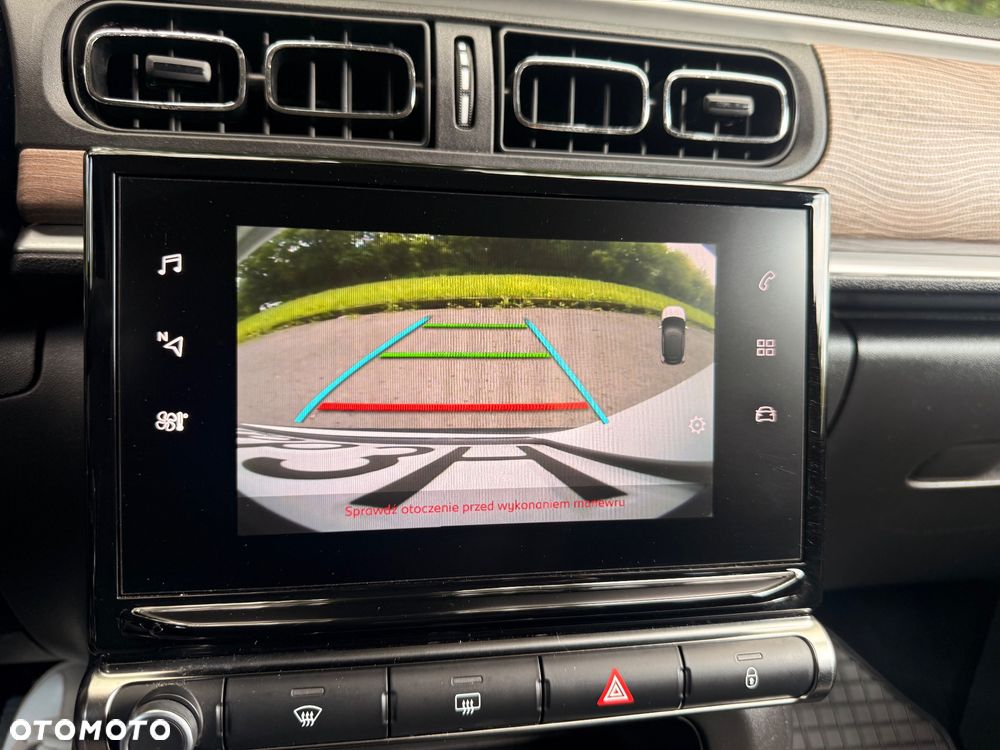 Citroën C3 1.2 PureTech Shine - 19