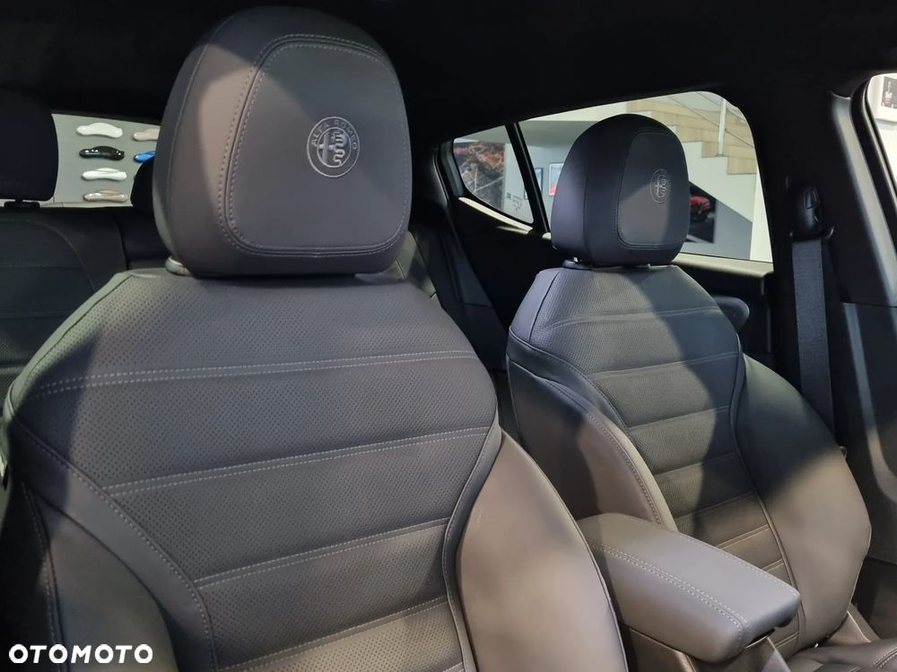 Alfa Romeo Tonale 1.5 T4 GSE mHEV Veloce DCT - 19