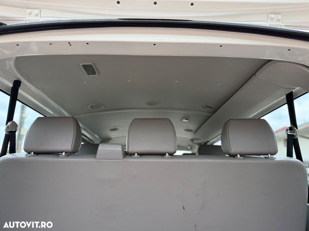 Volkswagen Transporter - 16