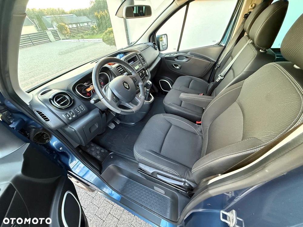 Renault Trafic - 25