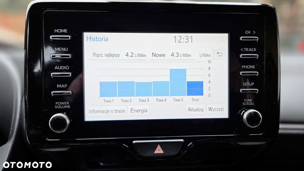 Toyota Yaris Hybrid 1.5 Comfort - 22