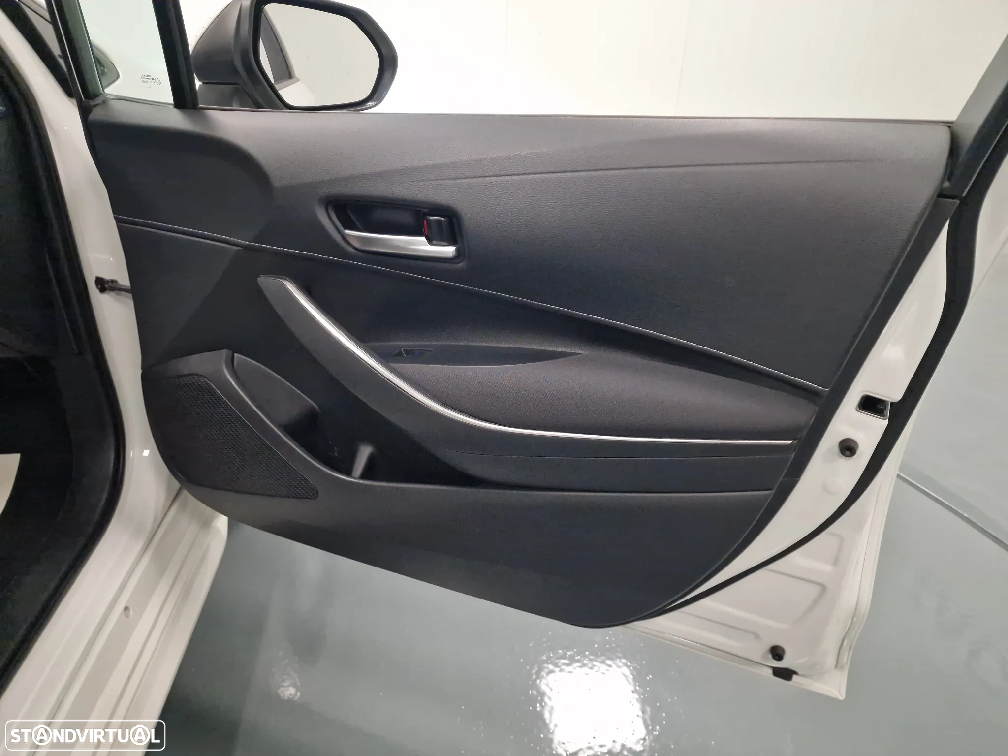 Toyota Corolla Touring Sports 1.8 Hybrid Comfort - 30