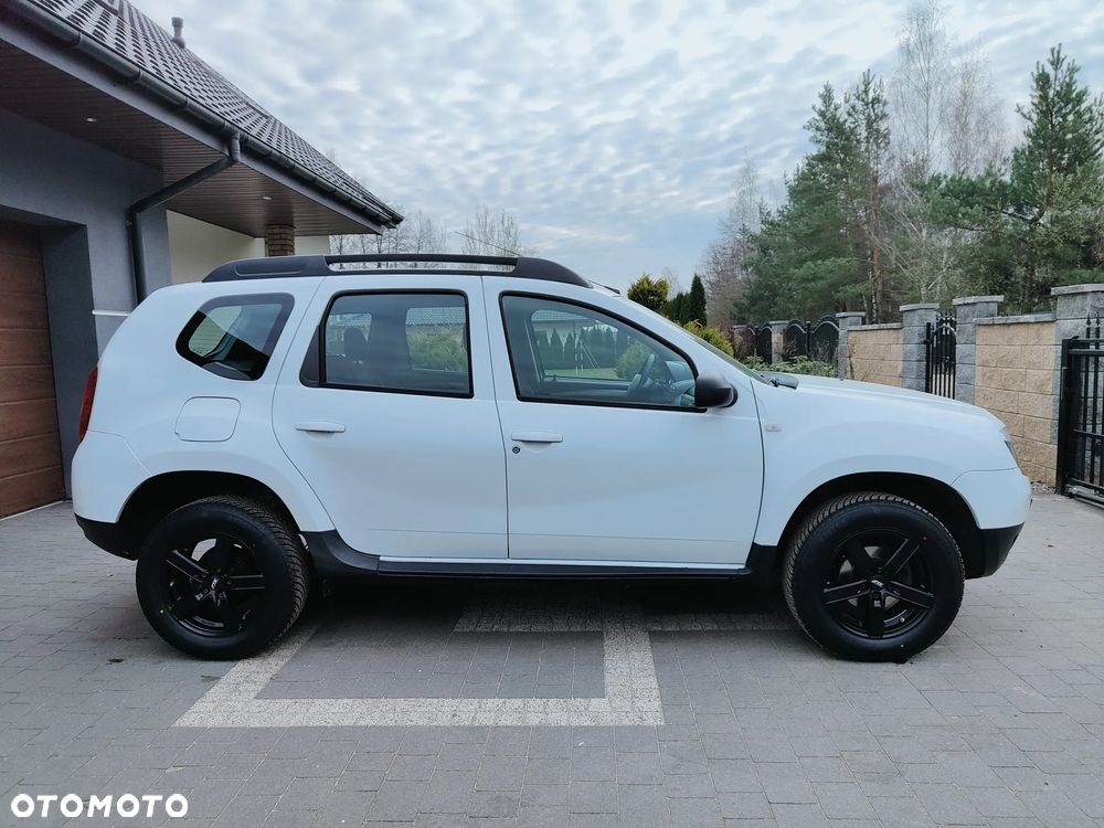 Dacia Duster 1.6 16V 105 4x2 Essentiel - 3