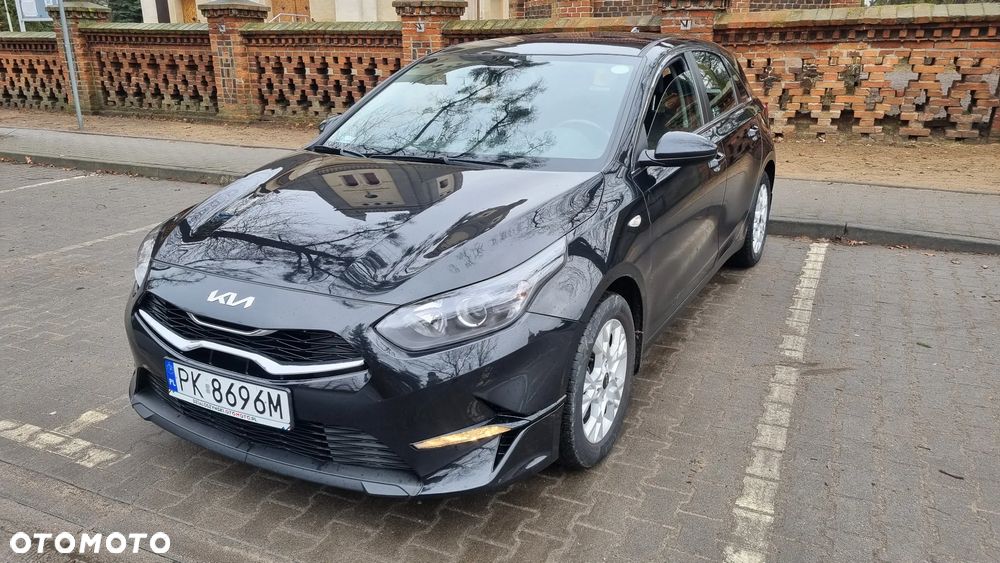 Kia Ceed - 4