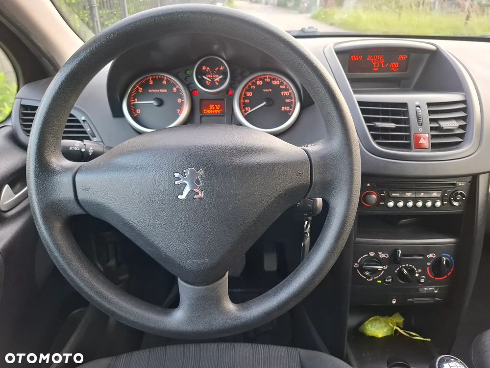 Peugeot 207 1.4 Trendy - 29