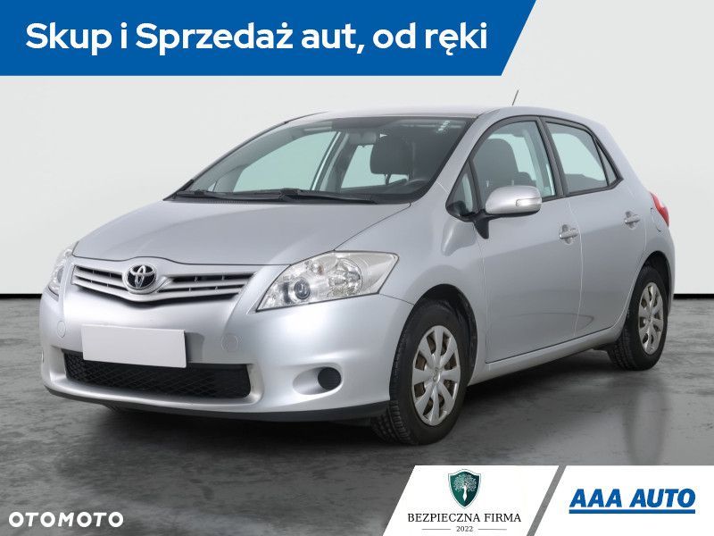 Toyota Auris - 3