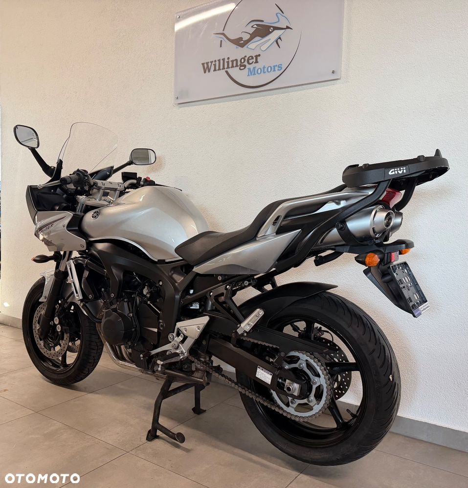 Yamaha FZ6 - 3