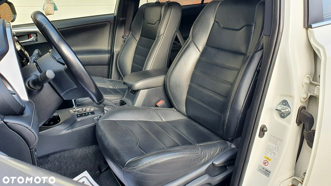 Toyota RAV4 - 18