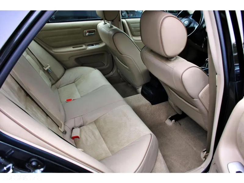 Lexus IS 200 Prestige - 12