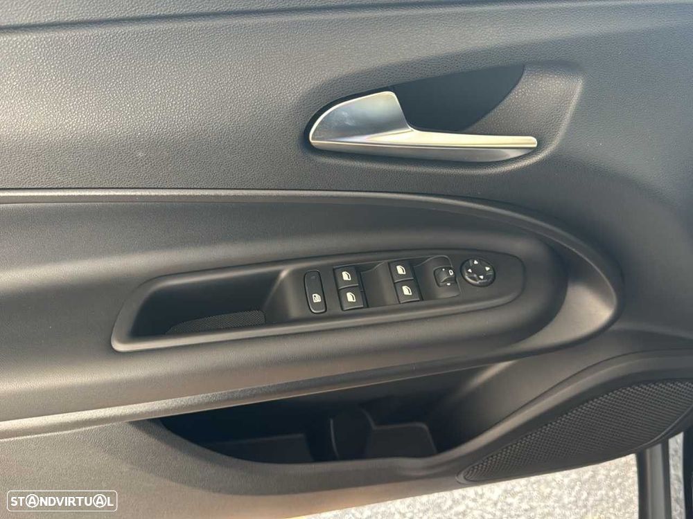 Jeep Avenger 1.2 GSE T3 Altitude - 12