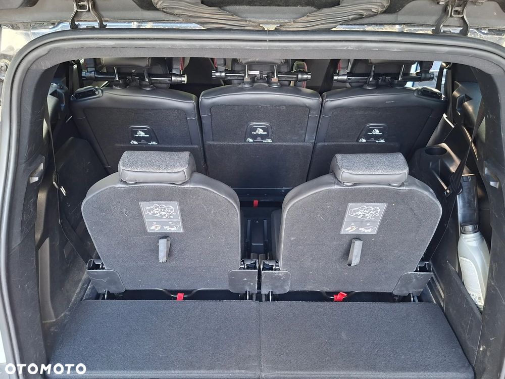 Peugeot 5008 - 10