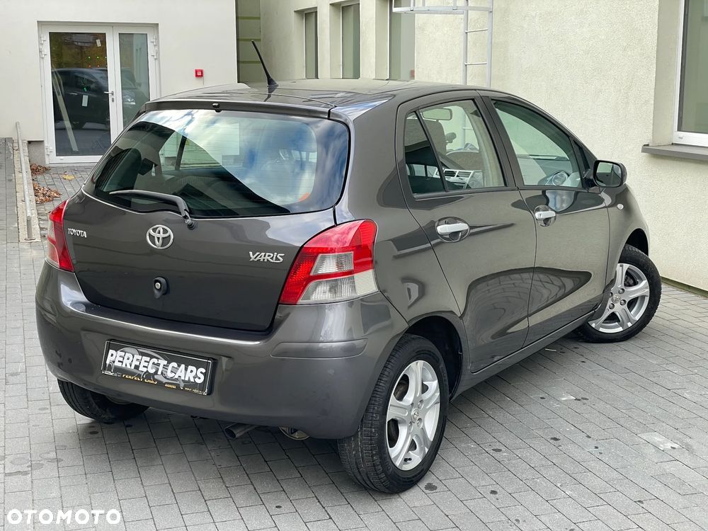 Toyota Yaris 1.33 Sol - 3