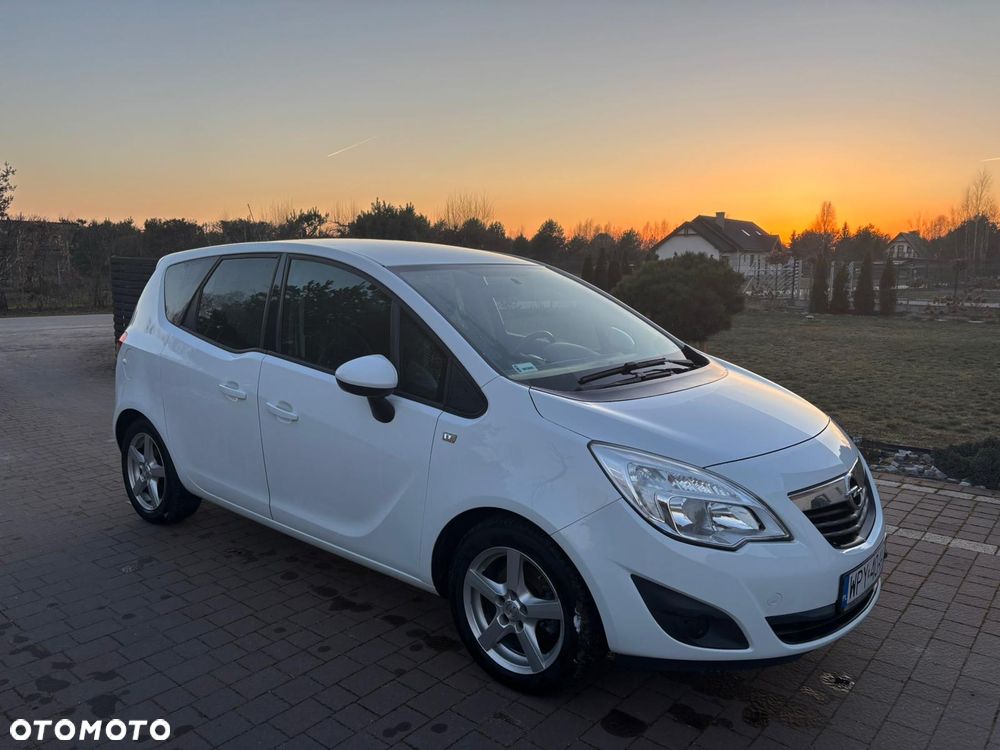 Opel Meriva - 10